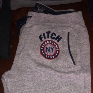 Men’s Abercrombie Joggers-S
